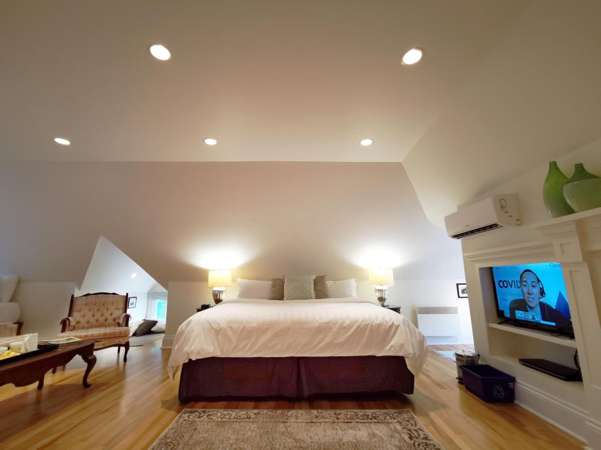 تشارلوت تاون No 1 Grafton Inn المظهر الخارجي الصورة